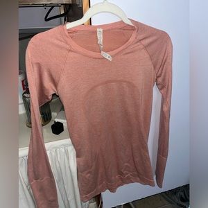 Lululemon swiftly tech size 6